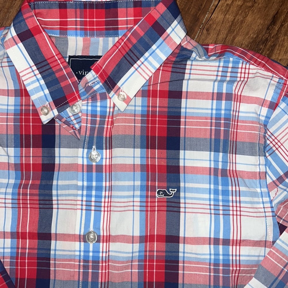 Boy’s Vineyard Vines Button Down, size M - Picture 4 of 4